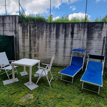Casa Al Poggio Lägenhet Castana  Exteriör bild